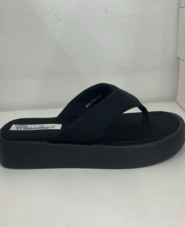 CHANCLAS ZARA NEGRO - Imagen 1