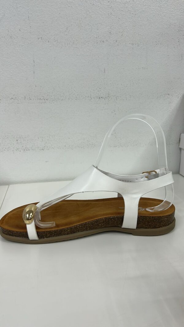 SANDALIA BLANCA ANILLO - Imagen 1