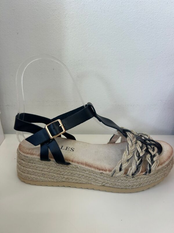 SANDALIAS TRENZAS NEGRAS - Imagen 1