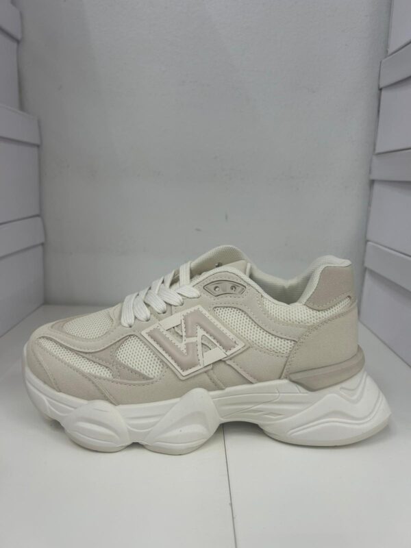 NEW BEIGE - Imagen 1