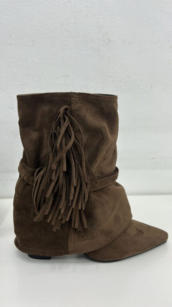 BOTAS FLECOS MARRON - Imagen 1