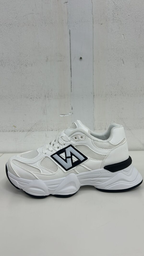NEW BLANCA Y NEGRA - Imagen 1