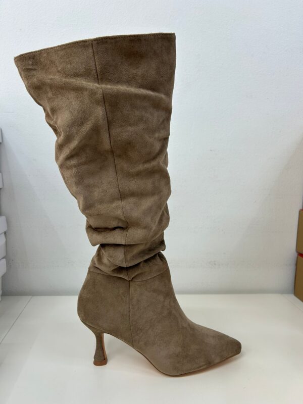 BOTA ARRUGADA 2 KAKI - Imagen 1