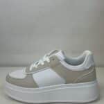 DEPORTIVA AIR BEIGE CON BLANCO