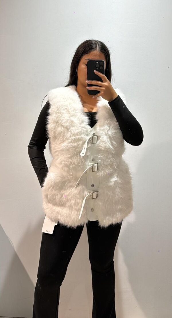 CHAQUETA PELO HEBILLAS - Imagen 1
