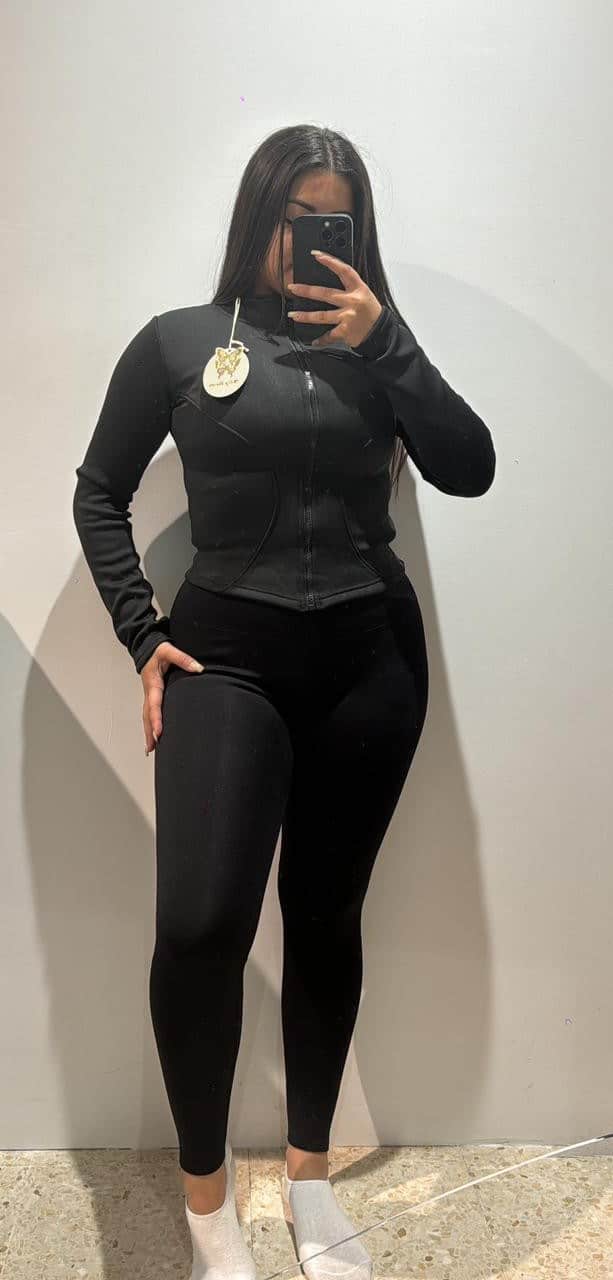 Imagen de WhatsApp 2025-11-26 a las 19.15.08_186981b0 SUDADERA PELO - Imagen 1