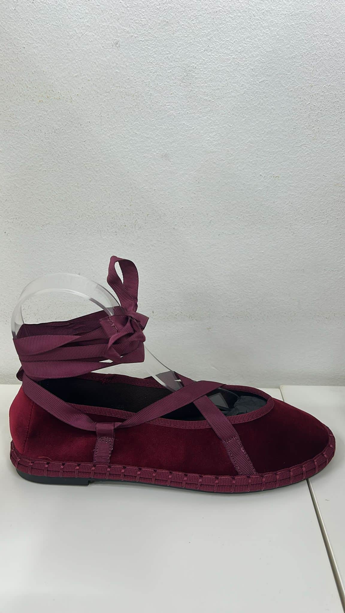 WhatsApp Image 2026-01-15 at 16.31.32 BAILARINAS TERCIOPELO BURDEOS - Imagen 1