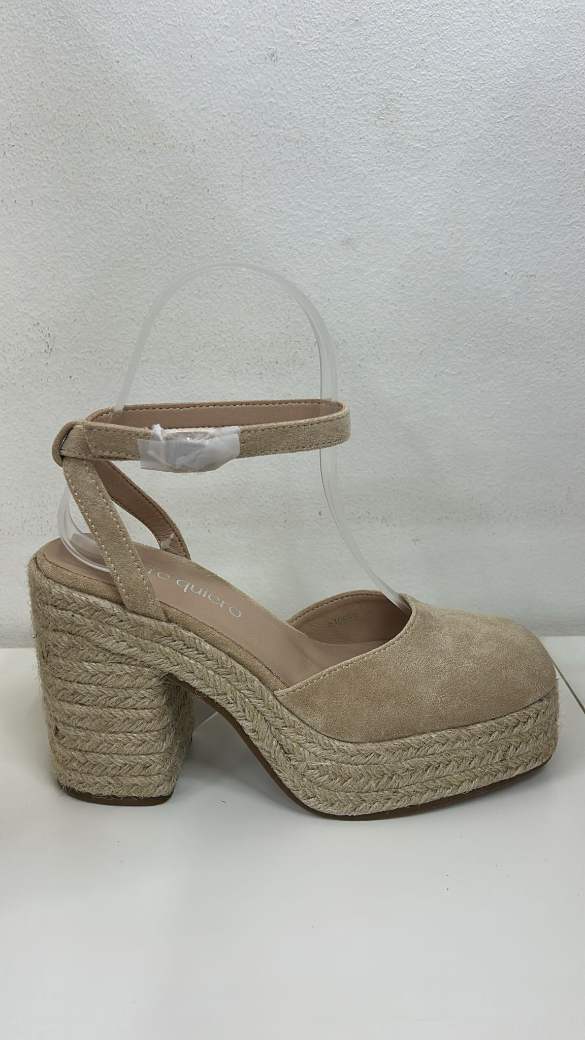 WhatsApp Image 2026-01-15 at 16.33.53 SANDALIA PLATAFORMA BEIGE - Imagen 1