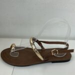 SANDALIA PLANA ANILLO KAKI