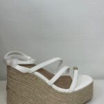 SANDALIA BLANCA ANILLO ALTA
