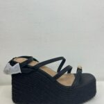 SANDALIA NEGRA ANILLO ALTA