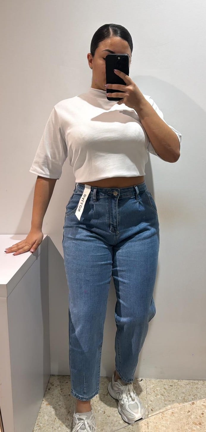 WhatsApp Image 2026-02-19 at 17.54.39 CAMISETA OVERSIZE - Imagen 1