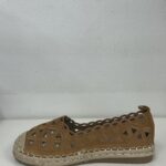 SANDALIA BAJA TRIANGULOS CAMEL