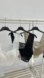 TOP ENCAJE - Imagen 2