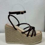 SANDALIA MARRON NUDOS