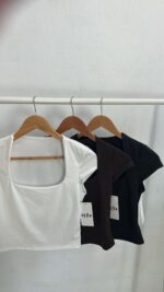 CAMISETA ESCOTE CUADRADO - Imagen 2