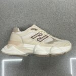 NEW BALANCE BEIGE
