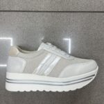 DEPORTIVA DOBLE ALTURA PLATA