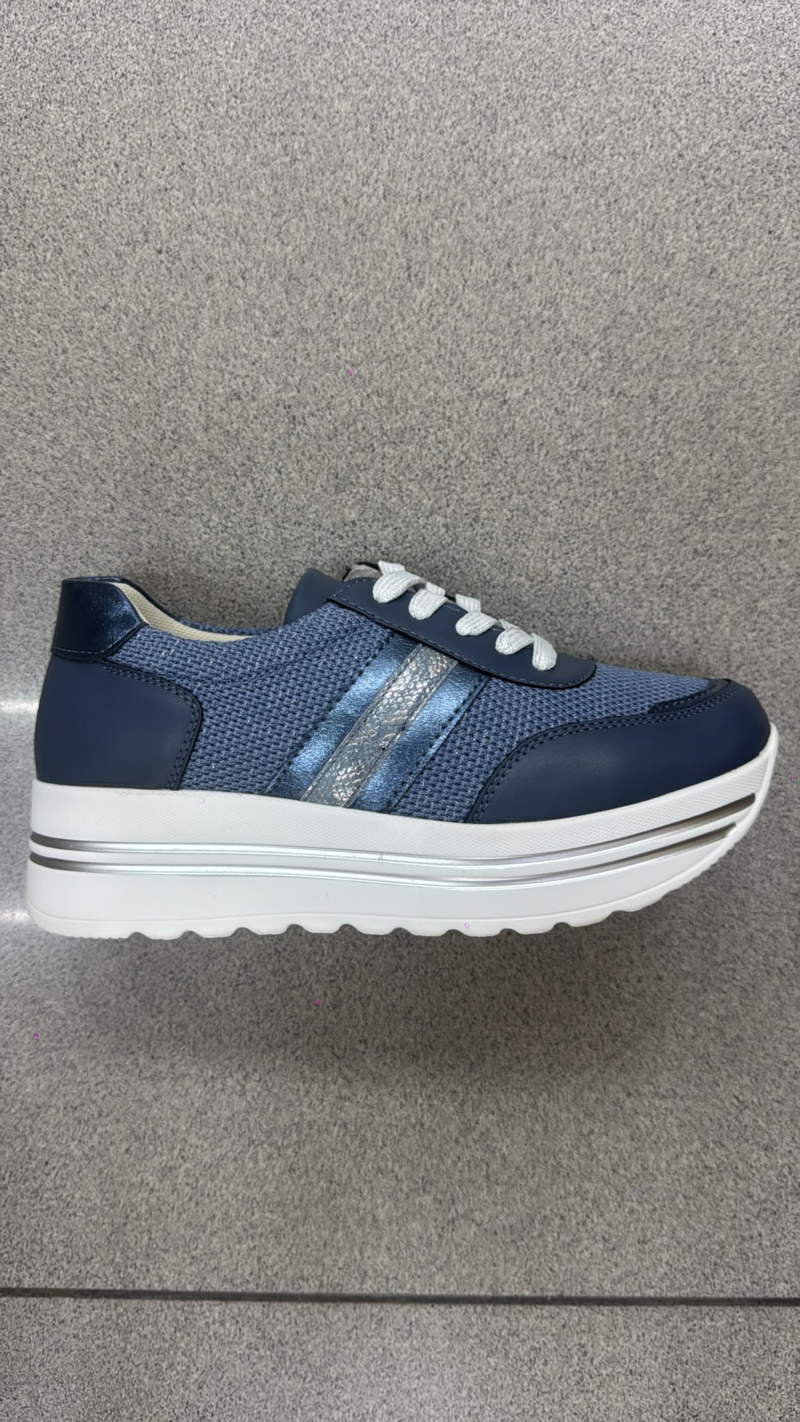 WhatsApp Image 2026-08-03 at 18.47.19 DEPORTIVA DOBLE ALTURA AZUL - Imagen 1