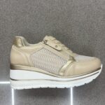 DEPORTIVA CUÑA BEIGE