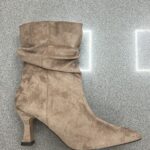 BOTA FRUNCIDA BAJA KAKI