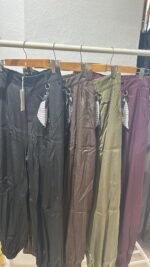 PANTALON PUÑO SATEN ZARA - Imagen 2