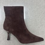 BOTA BAJA RÍGIDA MARRÓN
