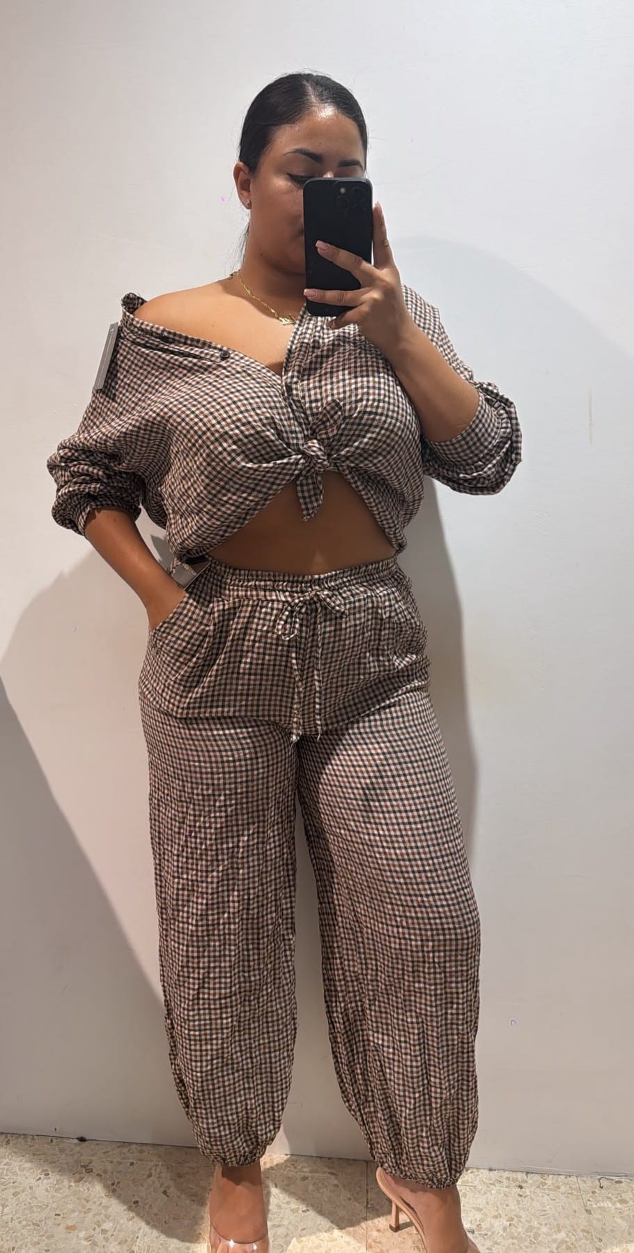 WhatsApp Image 2026-08-19 at 19.30.10 CAMISA CUADRITOS - Imagen 1