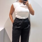 CAMISETA BÁSICA SIN MANGAS