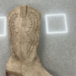 COWBOY ANTE DETALLES KAKI