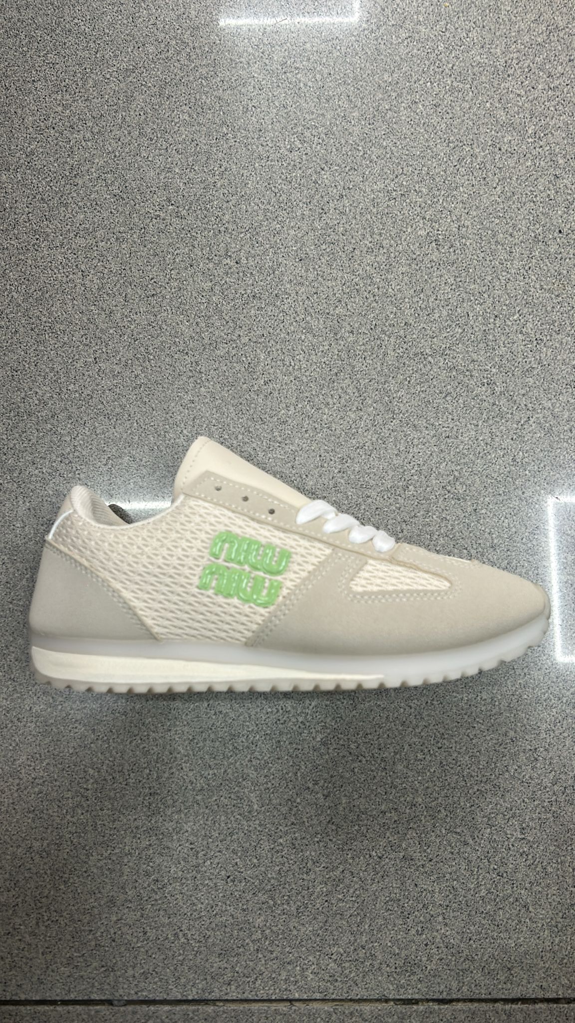 WhatsApp Image 2026-08-28 at 18.58.36 DEPORTIVA MIU BEIGE - Imagen 1