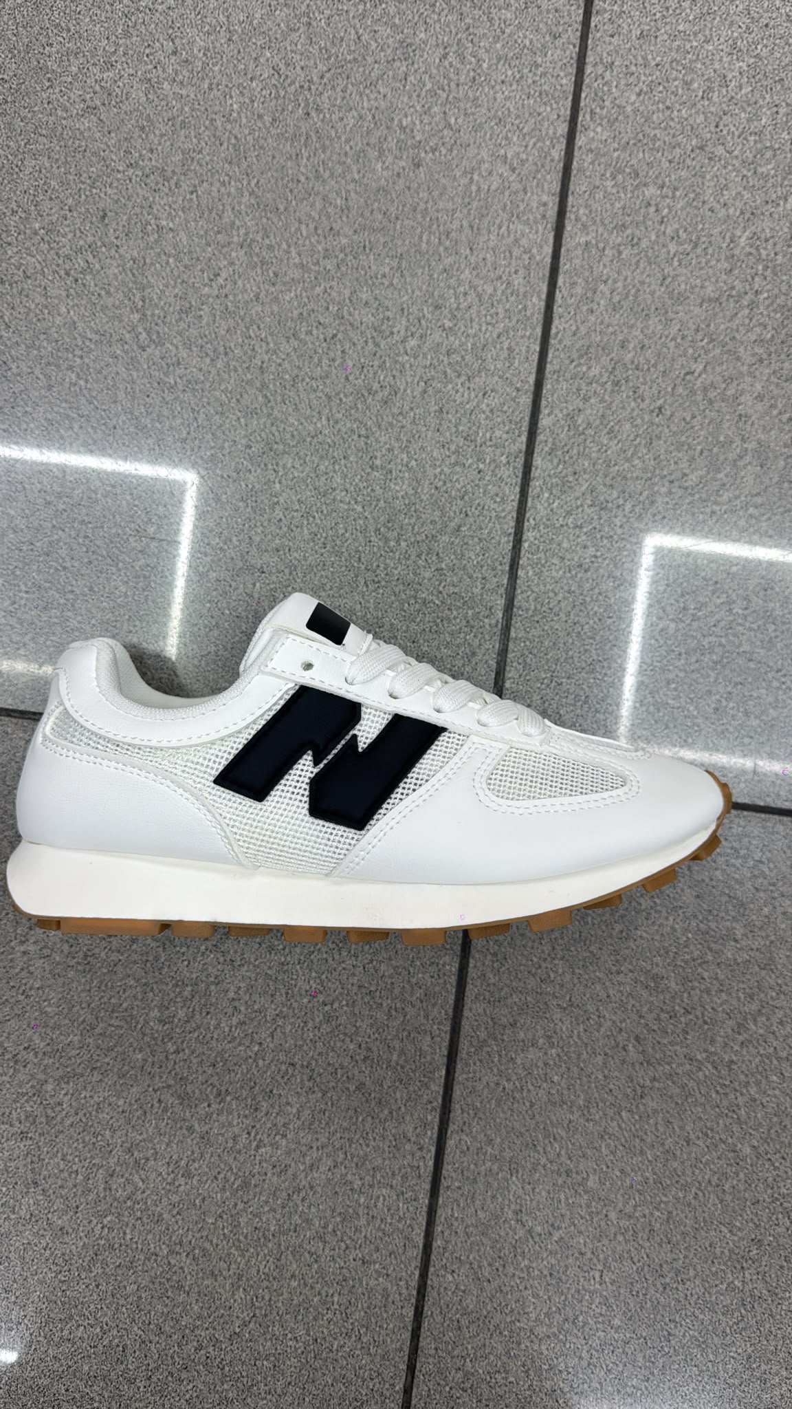 WhatsApp Image 2026-09-08 at 15.26.39 NEW BALANCE BASICA BLANCA - Imagen 1