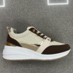 DEPORTIVA CUÑA BRILLO BEIGE