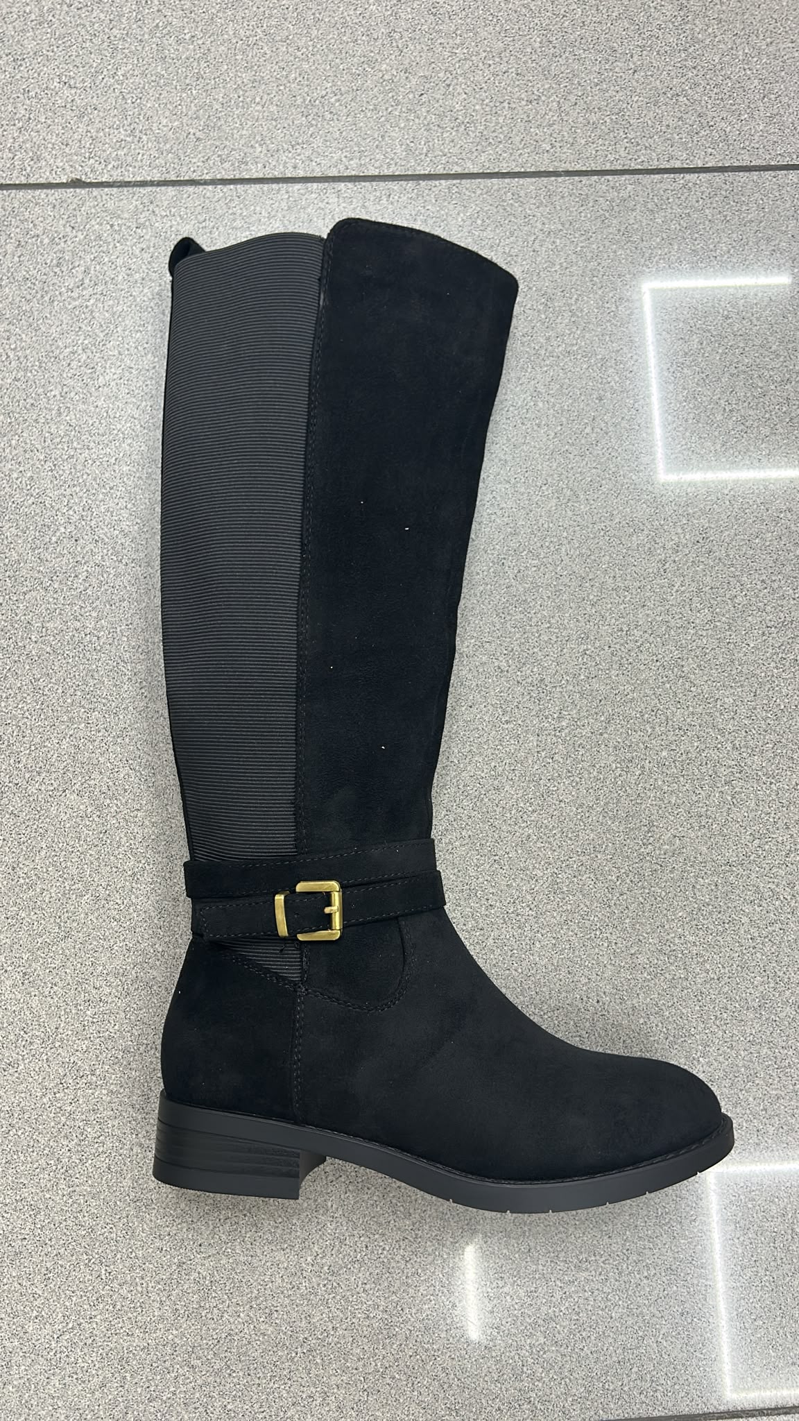 WhatsApp Image 2026-09-15 at 18.09.47 BOTA CAMPERA NEGRA - Imagen 1
