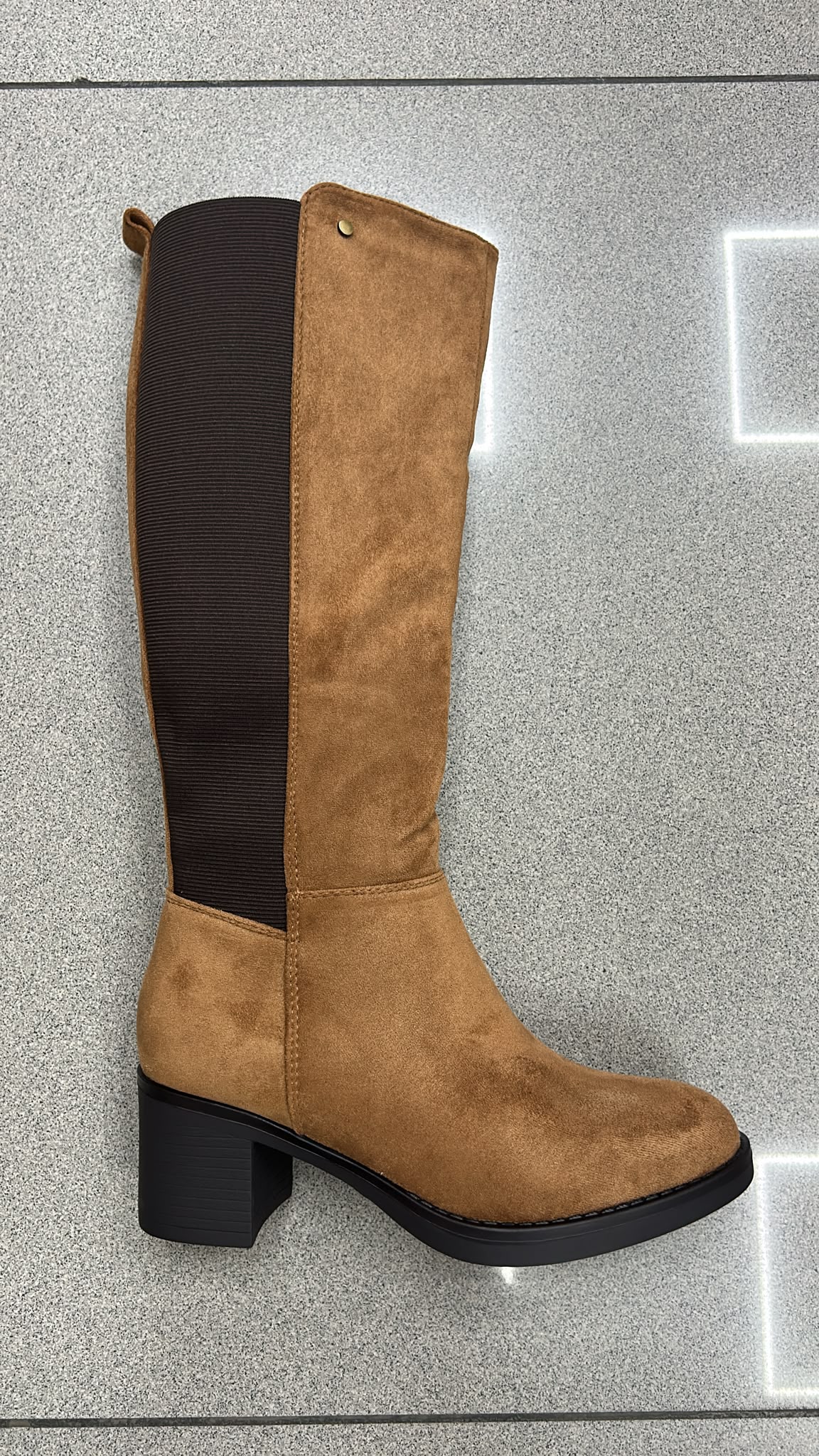WhatsApp Image 2026-09-15 at 18.10.53 BOTA CAMPERA TACON CAMEL - Imagen 1