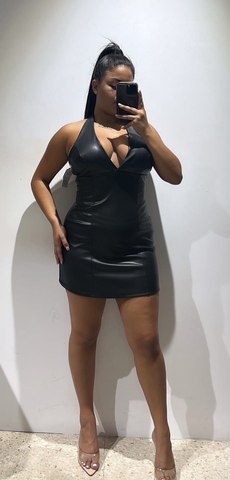 WhatsApp Image 2026-09-21 at 19.38.02 VESTIDO HALTER POLIPIEL - Imagen 1