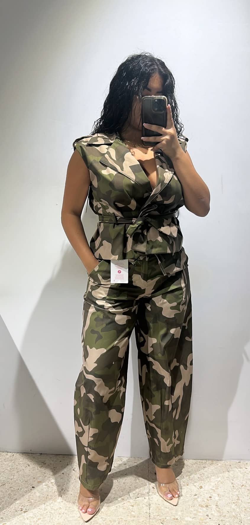 WhatsApp Image 2026-09-24 at 17.06.18 PANTALÓN PINZA MILITAR - Imagen 1