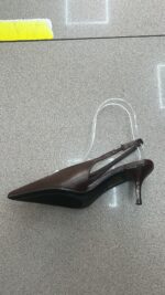 TACON BAJO CON DETALLE MARRON