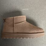 BOTA UGG KAKI