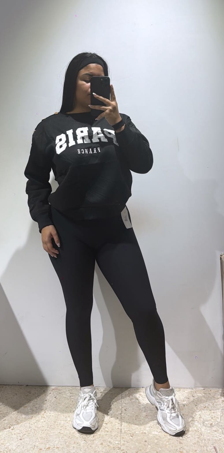 WhatsApp Image UI9I-10-19 at 12.02.44 SUDADERA PARÍS - Imagen 1